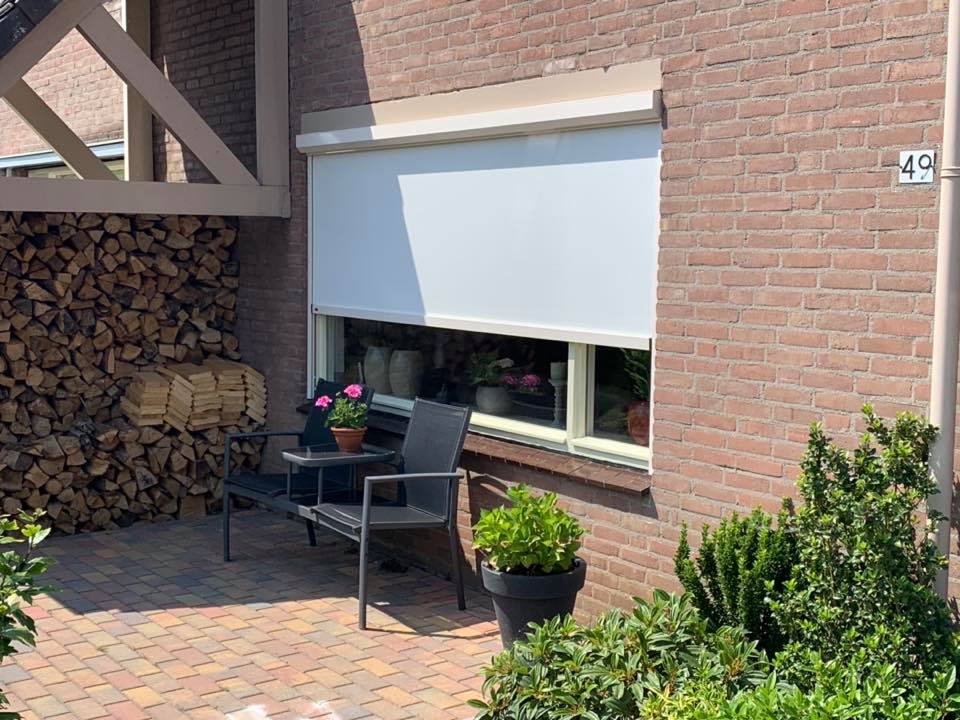Screens als buitenzonwering aan een woning